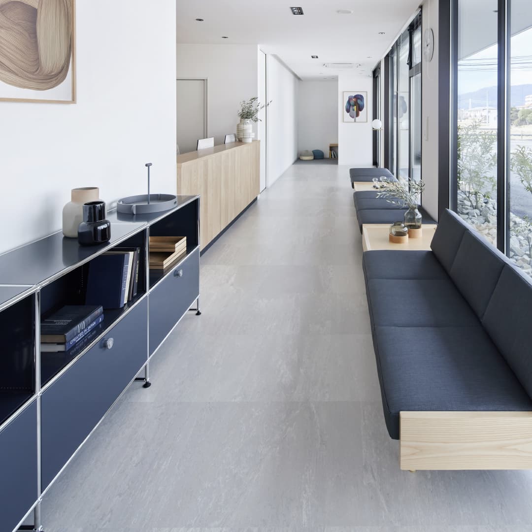 よこやま歯科 待合室